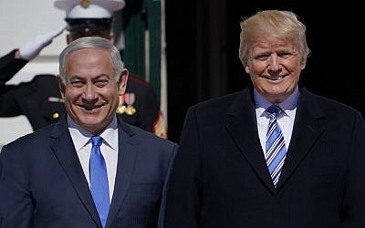 US President Donald Trump welcomes Israeli Prime Minister Benjamin Netanyahu to the White House on March 5, 2018 in Washington, DC. (AFP PHOTO / Mandel NGAN)
