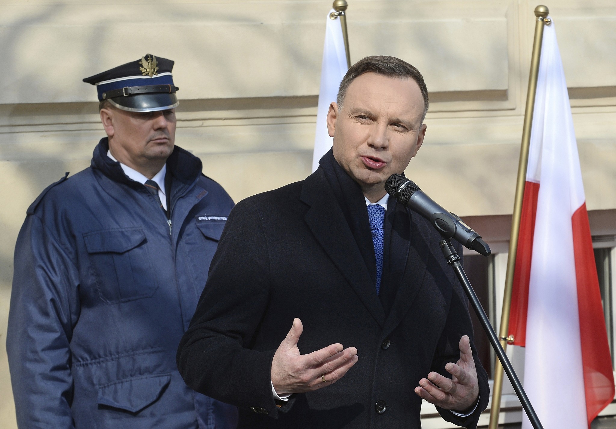 Polish president apologizes to Jews for 1968 persecution | The ...