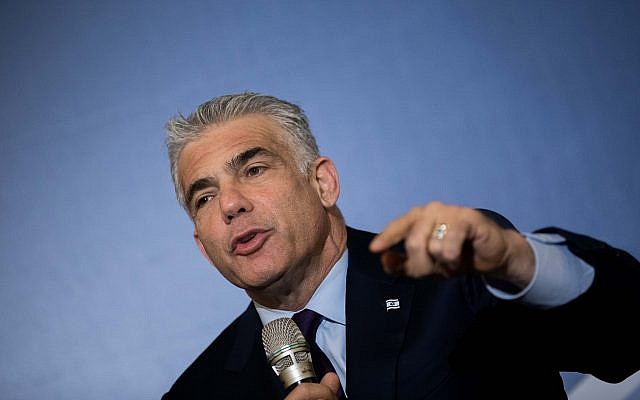 Yesh Atid leader Yair Lapid speaks at the Conference of Presidents of Major American Jewish Organizations event in Jerusalem on February 19, 2018. (Yonatan Sindel/Flash90)