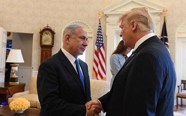 Prime Minister Benjamin Netanyahu (left) and US President Donald Trump in the White House Oval Office, March 5, 2018 (Haim Tzach/GPO)