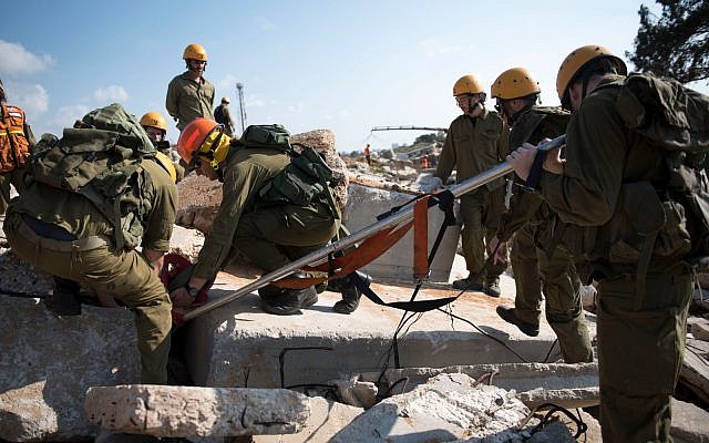 Soldiers from the IDF's Home Front Command perform search and rescue exercises during a nationwide, week-long, emergency preparedness drill in March 2018. (Israel Defense Forces)