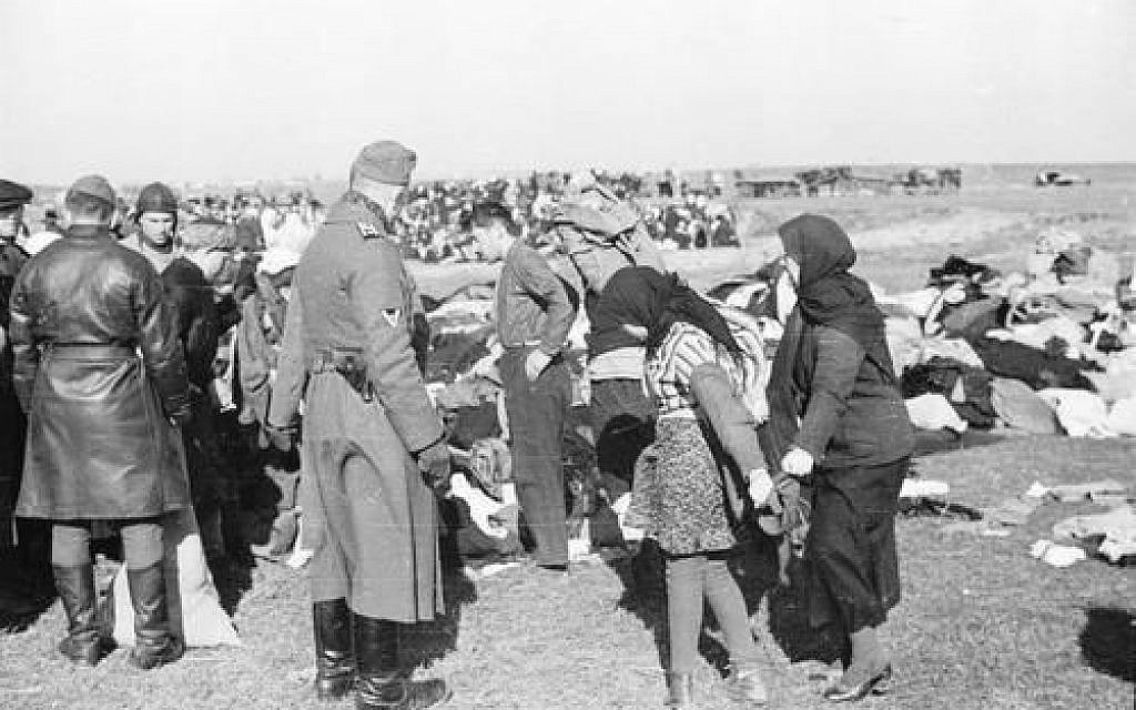 The Ravine&#39; unpacks rare WWII photo to illuminate massacre of Miropol Jews | The Times of Israel