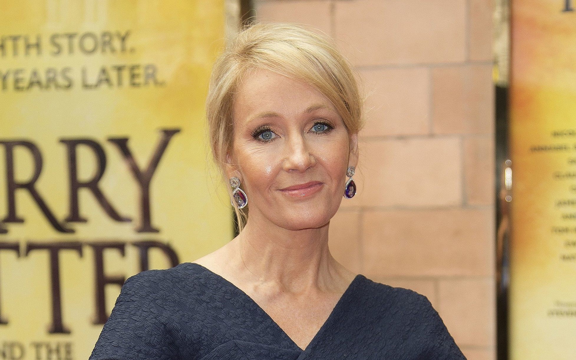 a-complete-breakdown-of-the-j-k-rowling-transgender-comments