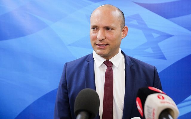 Education Minister Naftali Bennett speaks to press before the weekly cabinet meeting at the Prime Minister's Office in Jerusalem on March 25, 2018. (Marc Israel Sellem/Pool/Flash90)