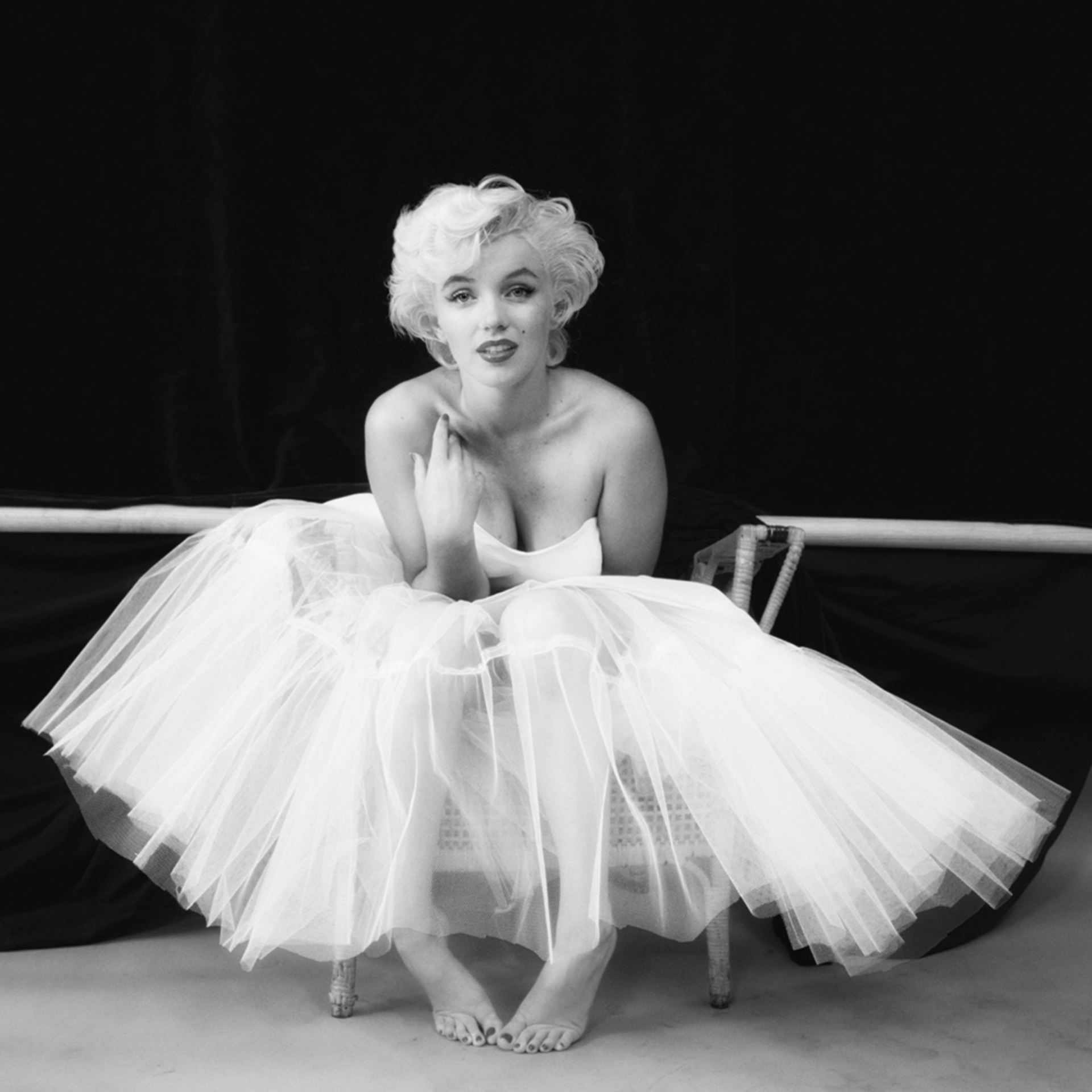 Photographer's lost trove of Marilyn Monroe photos sees ...