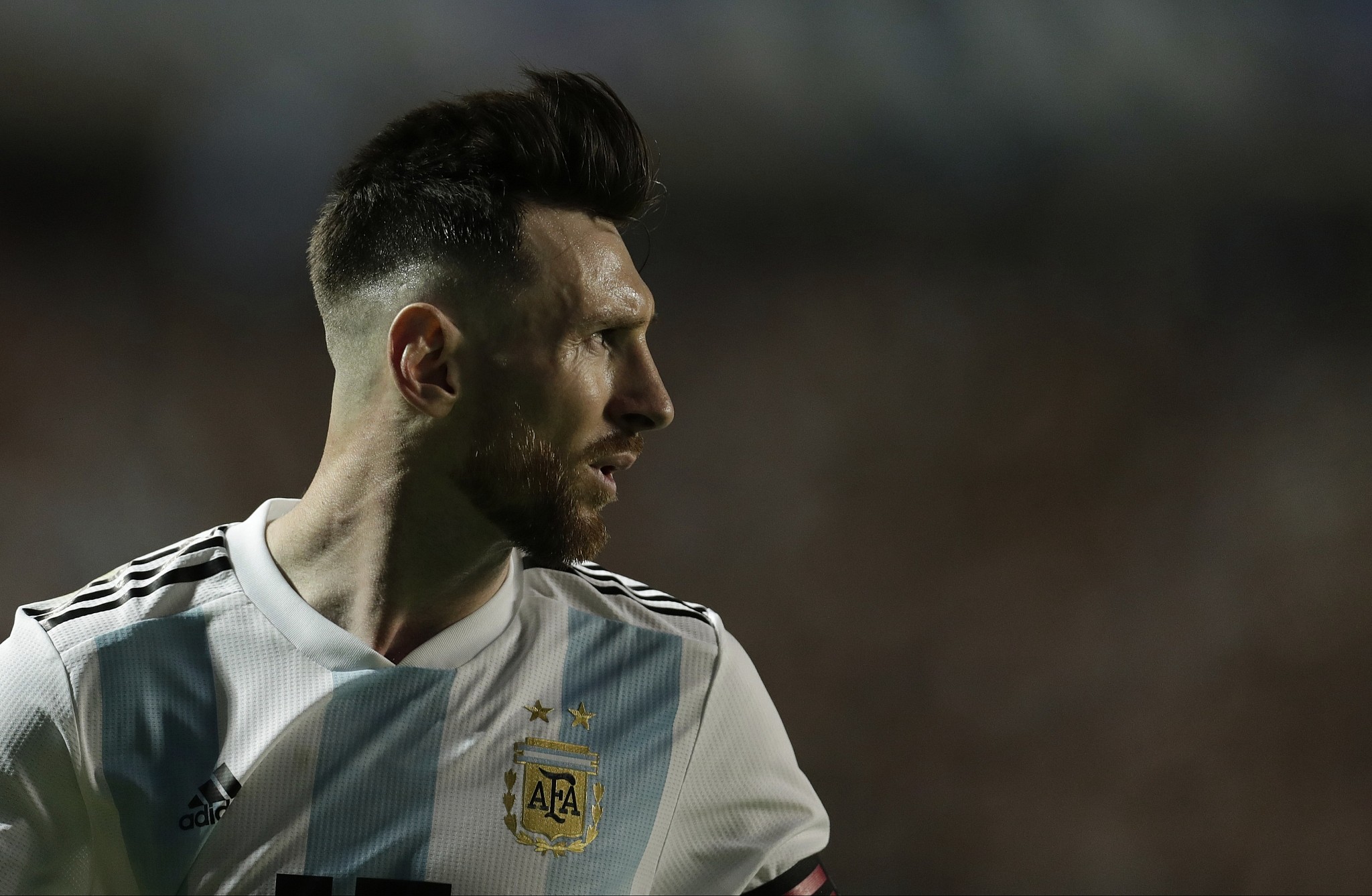 The Daily Bee: Free Agent Lionel Messi - Fear The Wall
