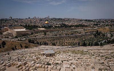 View of Jerusalem's Old City seen from the Mount of Olives, April 30, 2018. (Nati Shohat/Flash90)