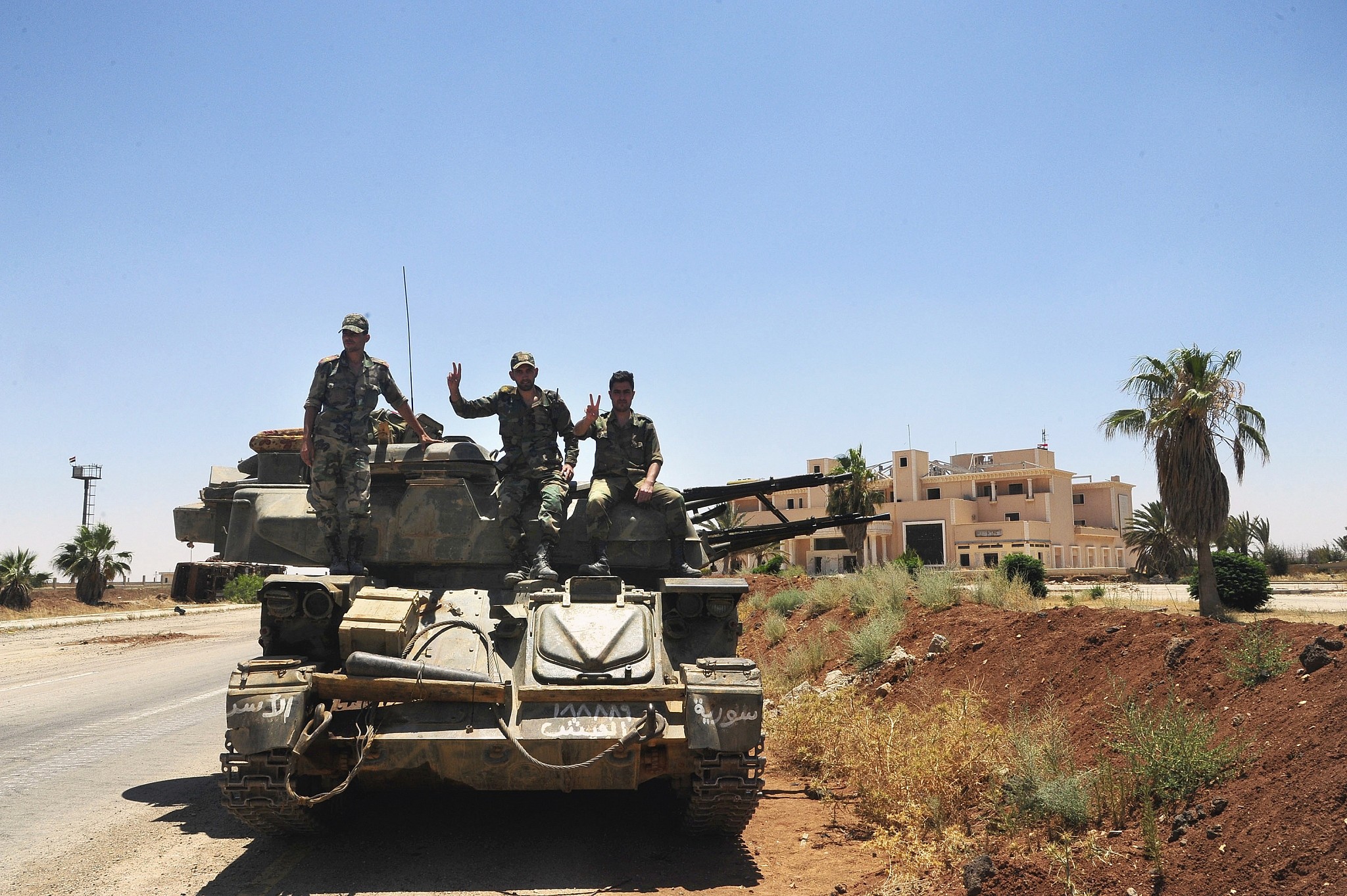 Assad forces retake Syrian rebel stronghold of Deraa