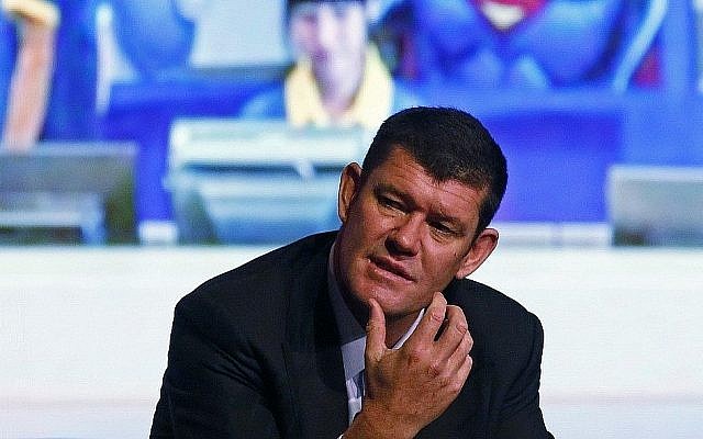 Melco Crown Entertainment co-chairman James Packer speaks during a news conference of the Studio City project in Macau, October 27, 2015. (Kin Cheung/AP)