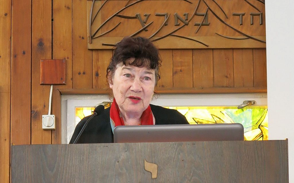Expert paleographer Ada Yardeni lecturing at Jerusalem's Yad Ben Zvi Institute, August 2016. (Matthew Morgenstern)