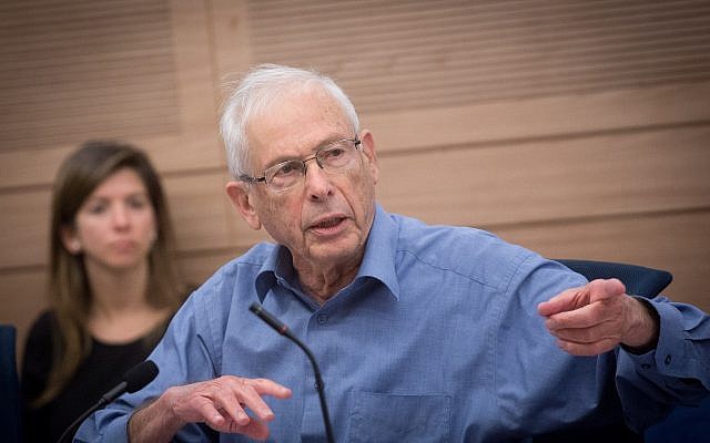 Then-Likud MK Benny Begin during a Knesset Foreign Affairs and Defense Committee meeting at the Knesset in Jerusalem, April 30, 2018. (Miriam Alster/Flash90)