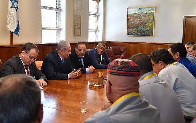 Prime Minister Benjamin Netanyahu meets with Druze regional council heads at his office in Jerusalem to discuss the nation-state law on July 29, 2018. (Kobi Gideon/GPO)