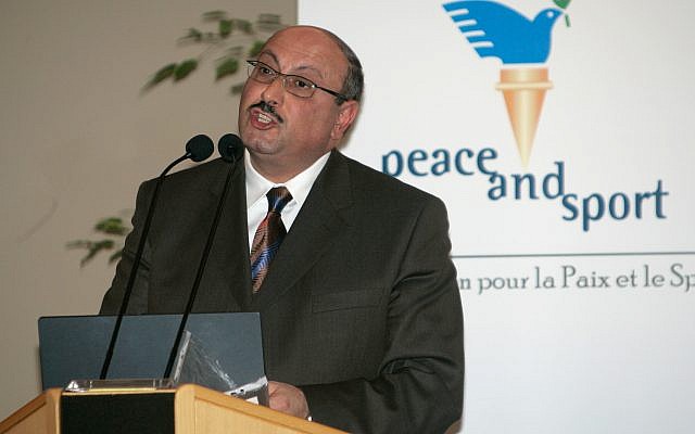 Palestinian Authority ambassador to the United Kingdom Professor Manuel Hassassian speaks a conference in Monaco, December 6, 2007. (Lionel Cironneau/AP)