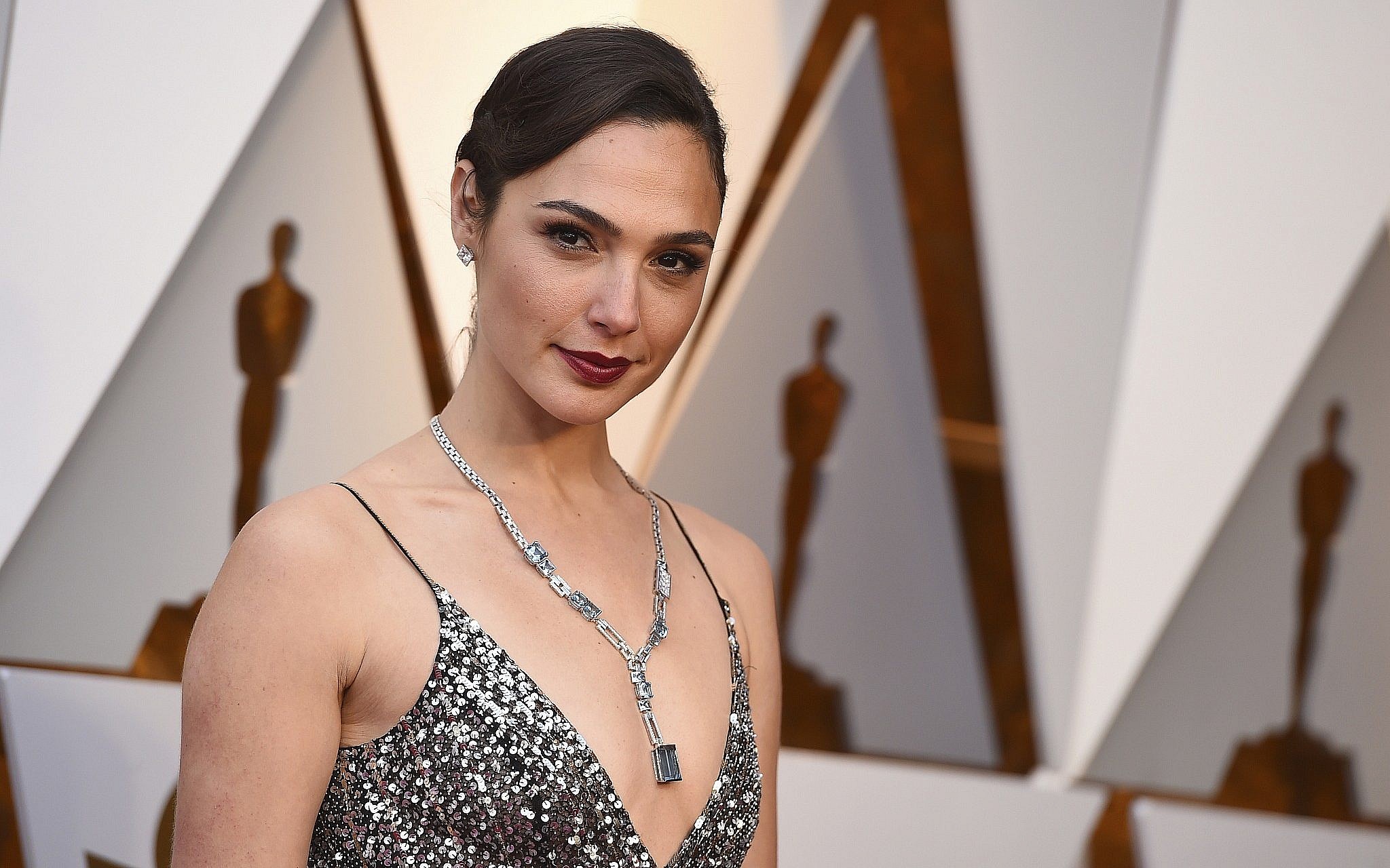 Gal Gadot said eyeing role in series about Jewish actress, inventor