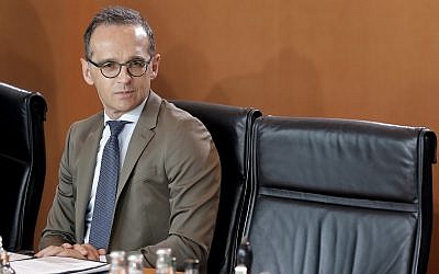 German Foreign Minister Heiko Maas attends the weekly cabinet meeting at the Chancellery in Berlin, May 30, 2018. (AP/Michael Sohn)