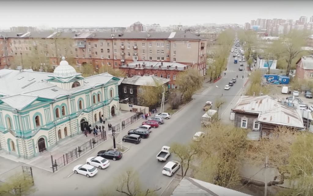 Screenshot of the synagogue from above from the documentary film by the local community of Irkutsk, produced for the 200th anniversary and screened at the theater on October 22, 2018 (YouTube)