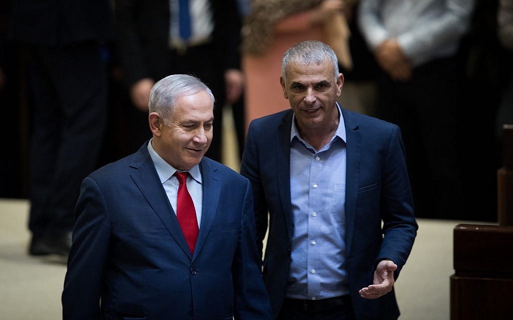 Prime Minister Benjamin Netanyahu (left) and Finance Minister Moshe Kahlon in the Knesset on March 13, 2018. (Hadas Parush/Flash90)