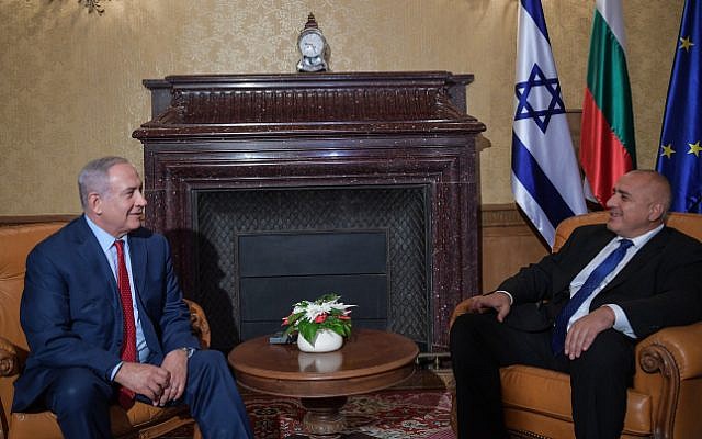 Prime Minister Benjamin Netanyahu meets with Bulgarian Prime Minister Boyko Borissov in Varna, Bulgaria, on November 1, 2018 (Amos Ben Gershom/GPO)