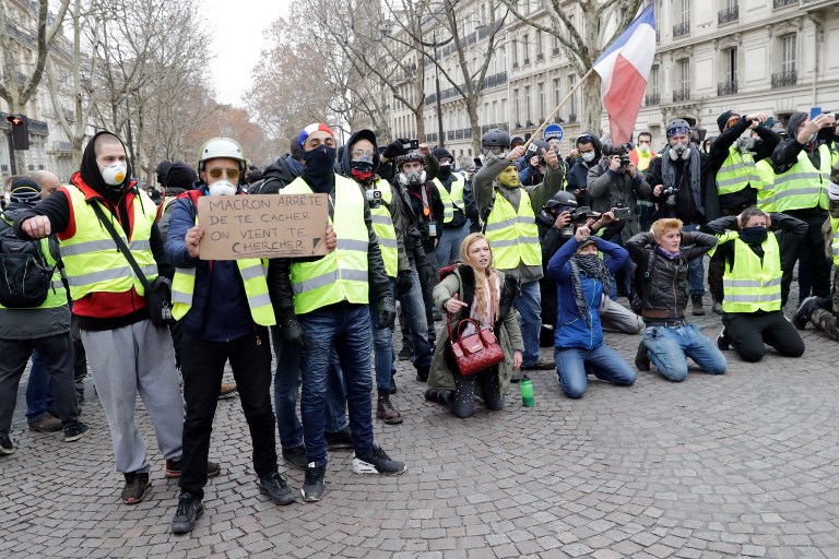 France's gilets jaunes protesters are hurting President Macron