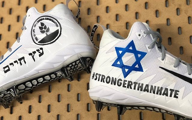 New England Patriots wide receiver Julian Edelman posts a picture of his cleats to be worn during a game on December 16, 2018, to honor the victims of the Pittsburgh synagogue shooting. (Julian Edelman/Twittter)