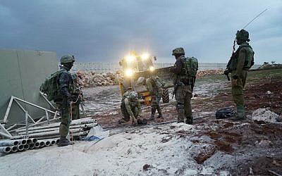 IDF soldiers search for Hezbollah attack tunnels on Israeli-Lebanese border on December 4, 2018. (Israel Defense Forces)