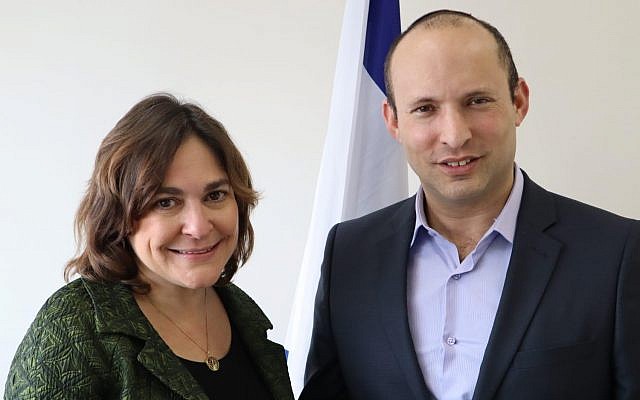 New Right candidate Caroline Glick (L) with party leader Naftali Bennett, January 2, 2019. (New Right)