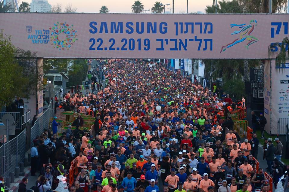 40,000 runners take to the streets of Tel Aviv for annual marathon