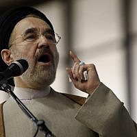 File: Former Iranian president Mohammad Khatami speaks during a gathering in Tehran to support a leading reformist candidate in presidential elections on May 23, 2009. (AP photo/Hasan Sarbakhshian)