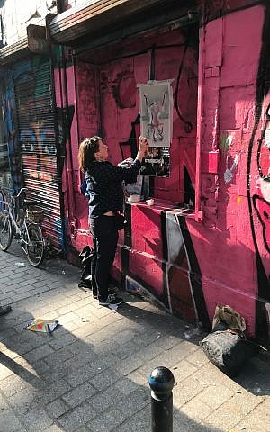 Israelis in Paris give gritty, alternative art tours of the City of ...