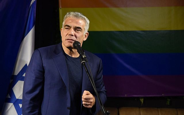 Yesh Atid leader Yair Lapid presenting his party's platform on LGBT rights in a press conference in Tel Aviv on February 7, 2019. (Courtesy)