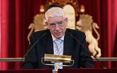 Josef Schuster, president of the Central Council of Jews in Germany, speaking at the Westend synagogue, in Frankfurt, Germany, September 26, 2016. (Hannelore Foerster/Getty Images via JTA)