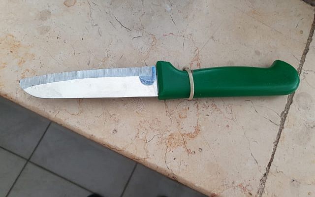 A knife found on a Palestinian man suspected of planning a stabbing attack against security forces at the Tomb of the Patriarchs in Hebron, March 18, 2019. (Israel Police)