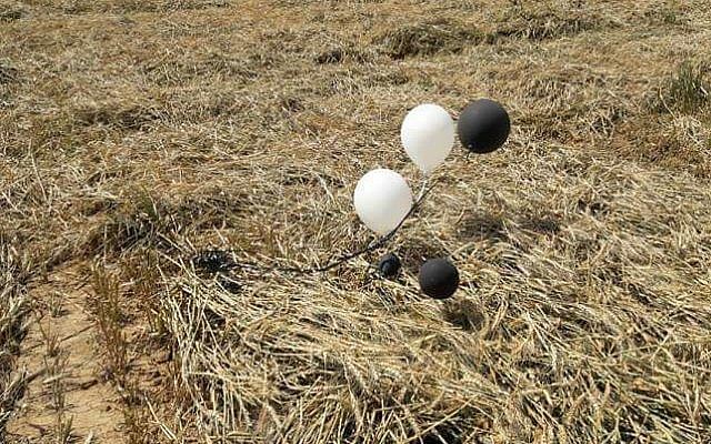 An incendiary device attached to balloons that  landed in the Sha'ar Hanegev region in Israel on March 28, 2019. (Sha'ar Hanegev Regional Council)