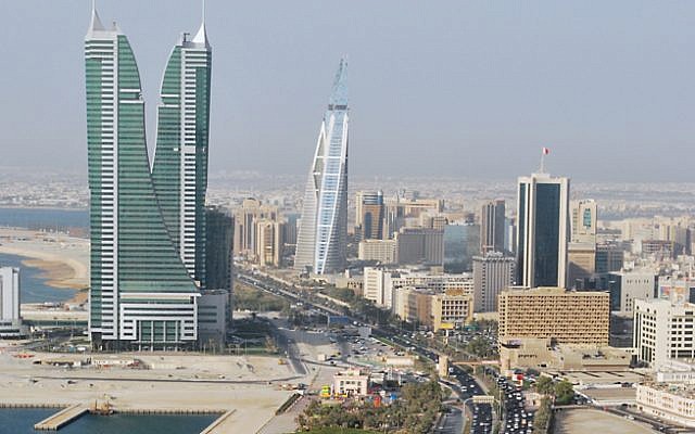 A view of the Manama skyline, Bahrain. (CC-BY Jayson De Leon/Wikimedia Commons)