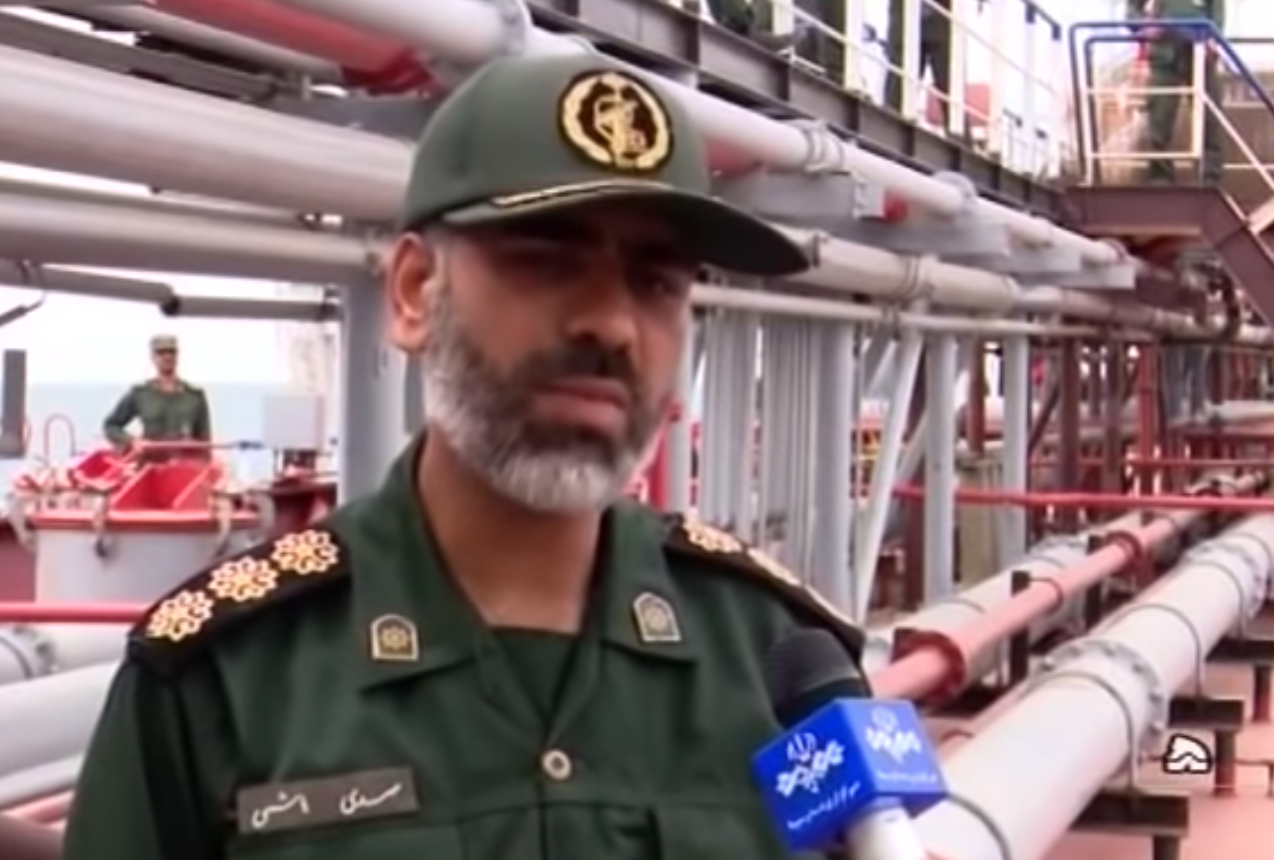 Le chef de la marine du Corps des gardes iraniens se vante d’avoir infligé 9 « gifles » maritimes aux États-Unis