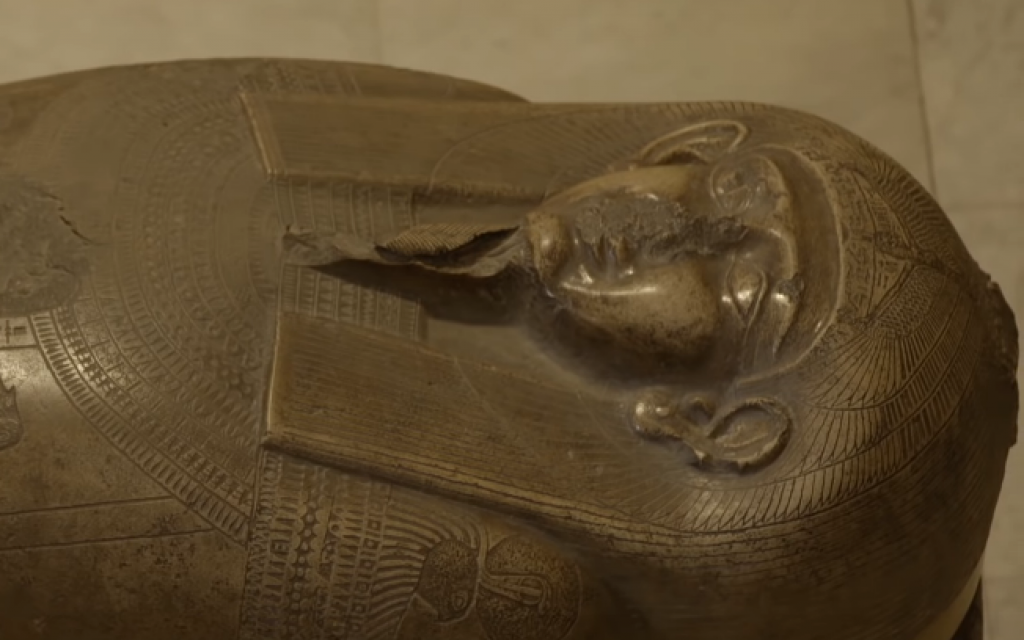 ancient egyptian sarcophagus