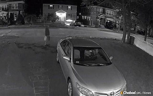 A suspect in the fires at a Boston-area Chabad in May 2019 captured by a security camera (Chabad)