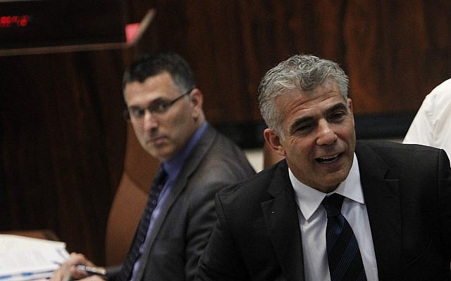 Yair Lapid, right, and Gideon Saar in the Knesset on July 23, 2013. Miriam Alster/FLASH90)