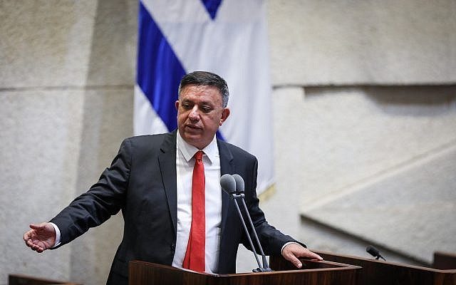 Labor Party leader Avi Gabbay at a discussion on a bill to dissolve the parliament, at the Knesset, in Jerusalem on May 29, 2019. (Noam Revkin Fenton/Flash90)
