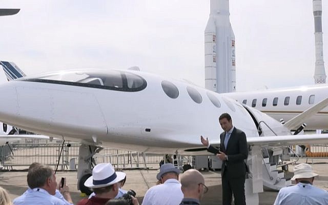 The Eviation Alice is introduced by Eviation CEO Omer Bar-Yohay at the Paris Air Show on June 19, 2019. (screenshot: YouTube)