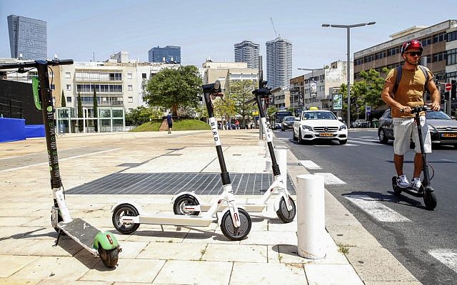 Profit Repræsentere konsulent Tel Aviv becomes electric scooter paradise for some, hell for others | The  Times of Israel