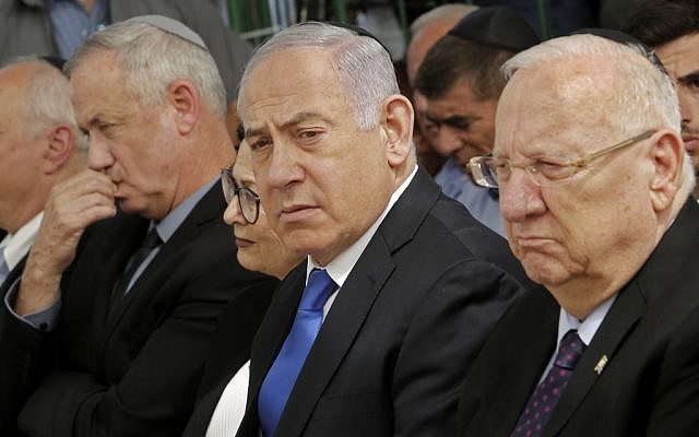 From R to L: President Reuven Rivlin, Prime Minister Benjamin Netanyahu, Supreme Court Chief Justice Esther Hayut and Blue and White leader Benny Gantz attend a memorial ceremony for the late president Shimon Peres, at Mount Herzl in Jerusalem on September 19, 2019. (Gil Cohen-Magen/AFP)