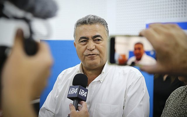 Labor-Gesher party leader MK Amir Peretz speaks with the media after casting his ballot at a voting station in Sderot, during the Knesset elections, on September 17, 2019. (Flash90)