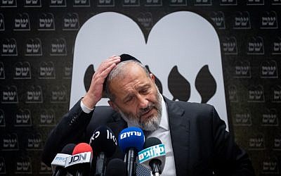 Shas party chairman and Minsiter of Interior Affairs Aryeh Deri leads a party meeting at the Knesset on September 22, 2019, (Yonatan Sindel/Flash90)