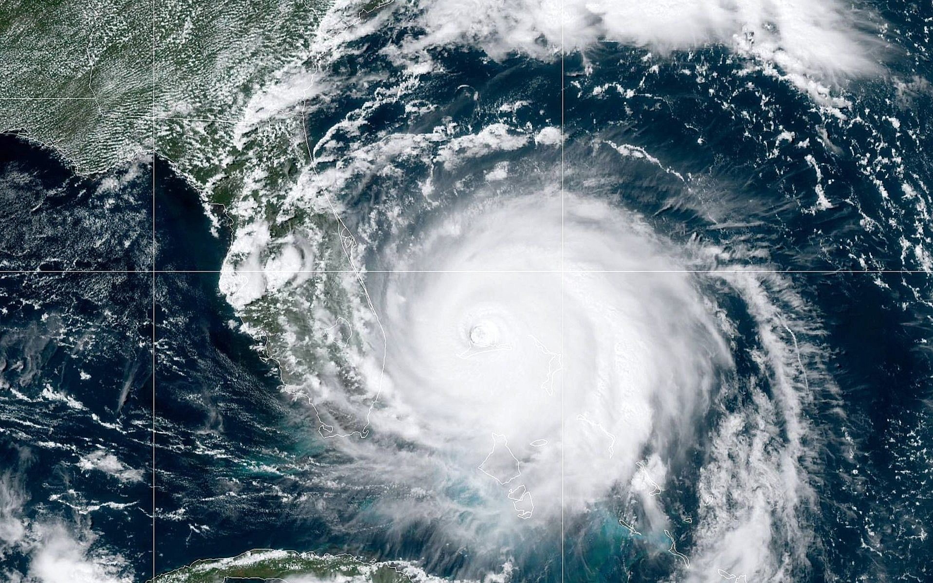Hurricane makes its way to Florida as Jewish agencies prepare to help