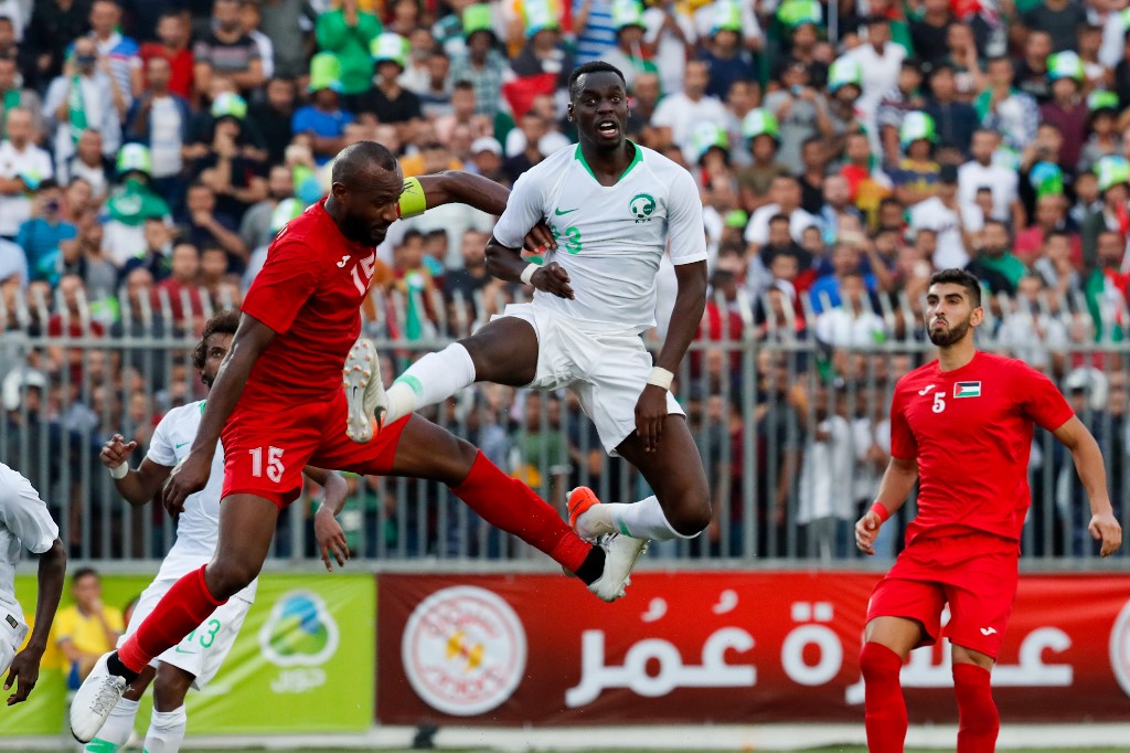 Saudi soccer league kicks off, hoping world is watching