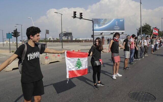 Αποτέλεσμα εικόνας για lebanon human chain