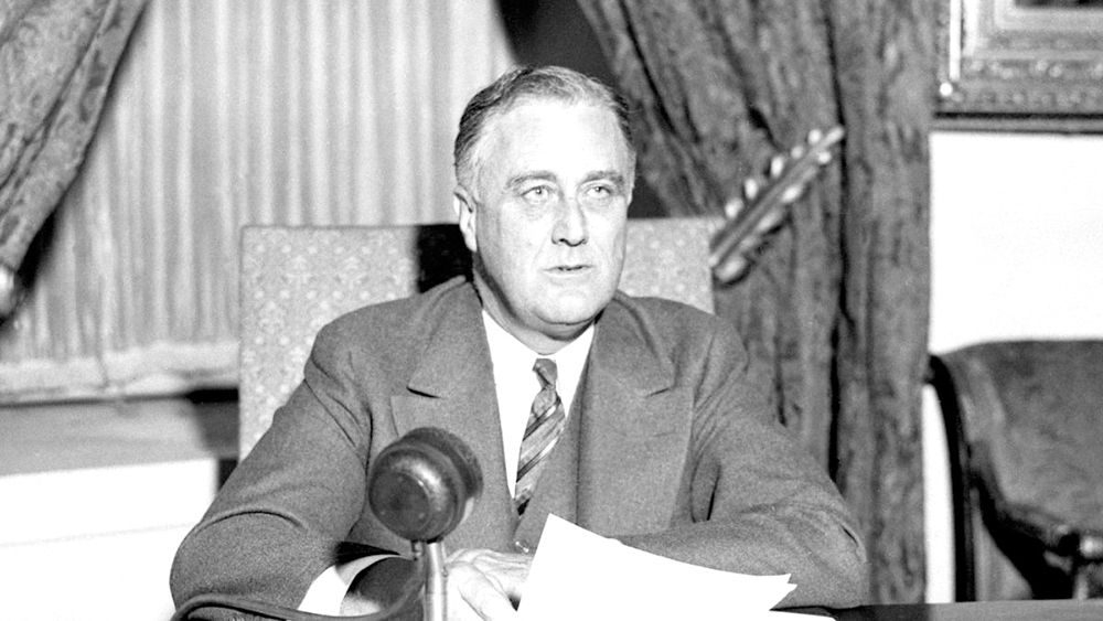fdr fireside chats role of government