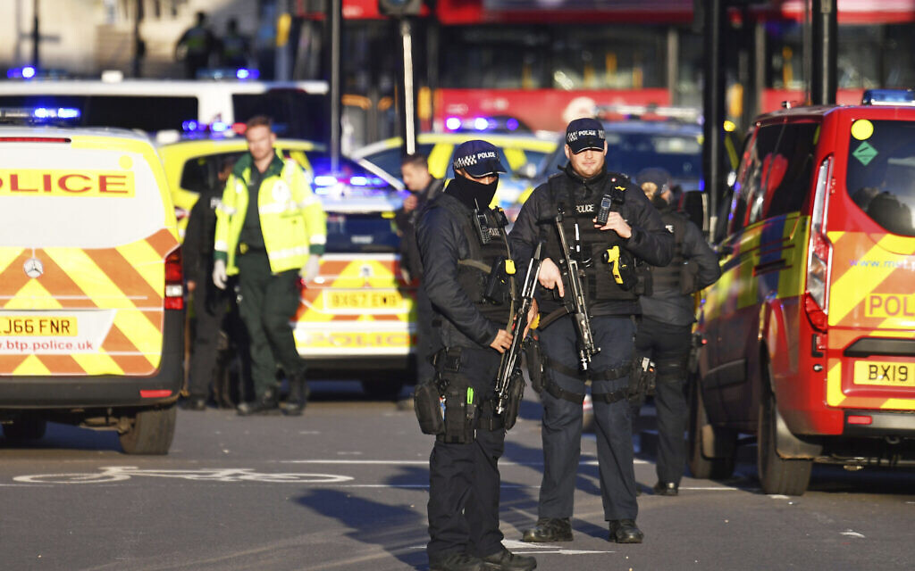 2 killed, several injured in terror stabbing at London Bridge, suspect ...