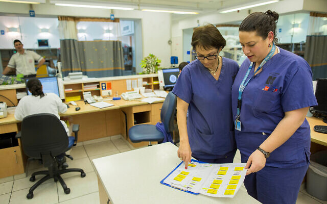 Nurses at the Hadassah Ein Kerem Hospital in Jerusalem, February 19, 2014. (Yonatan Sindel/Flash90)